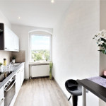 One room available for rent