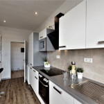 One room available for rent