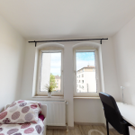 One room available for rent